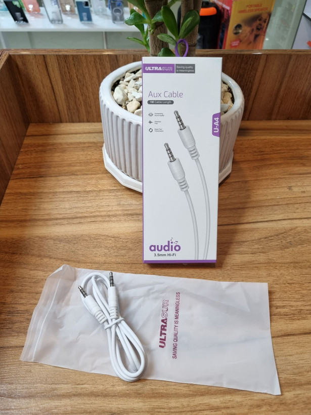 کابل صوتی AUX یووی UltraSur مدل U-A4 3.5mm HiFi - صدای خالص، ضدپارگی، سازگار همهکاره