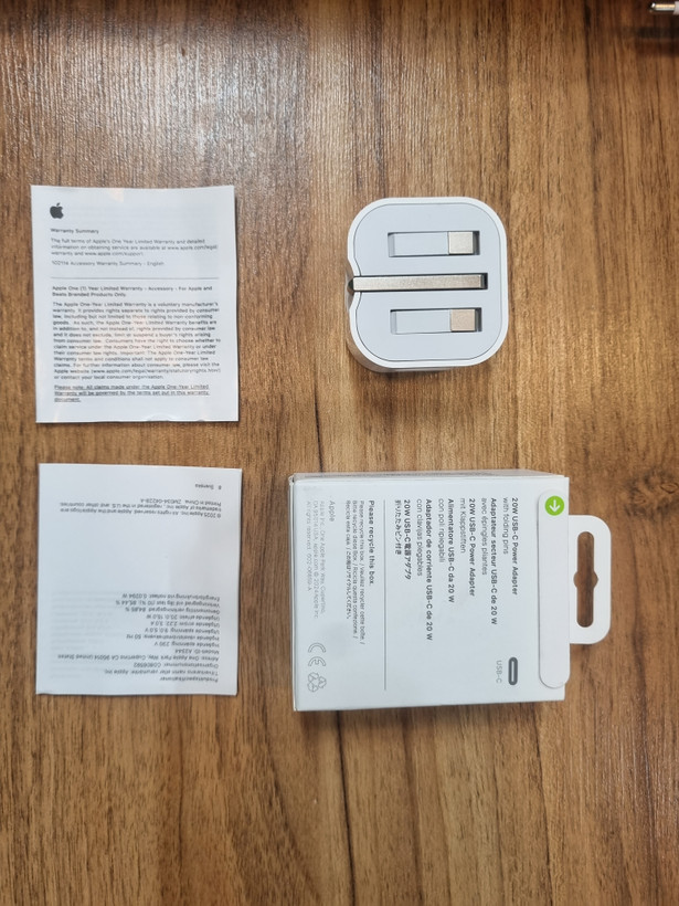 آداپتور شارژر اصلی اپل TPC توان ۲۰ وات - پایهی تاشو، گارانتی شرکتی ۶ ماهه